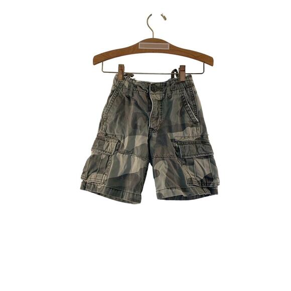 GAP Other - GAP Boy’s Camo Cargo Shorts / Size: 5 Slim